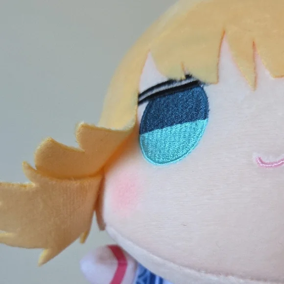 Hololive JP Haato Haachama Nesoberi Laying Down Furyuu Plush Round 1 Exclusive - Picture 10 of 13